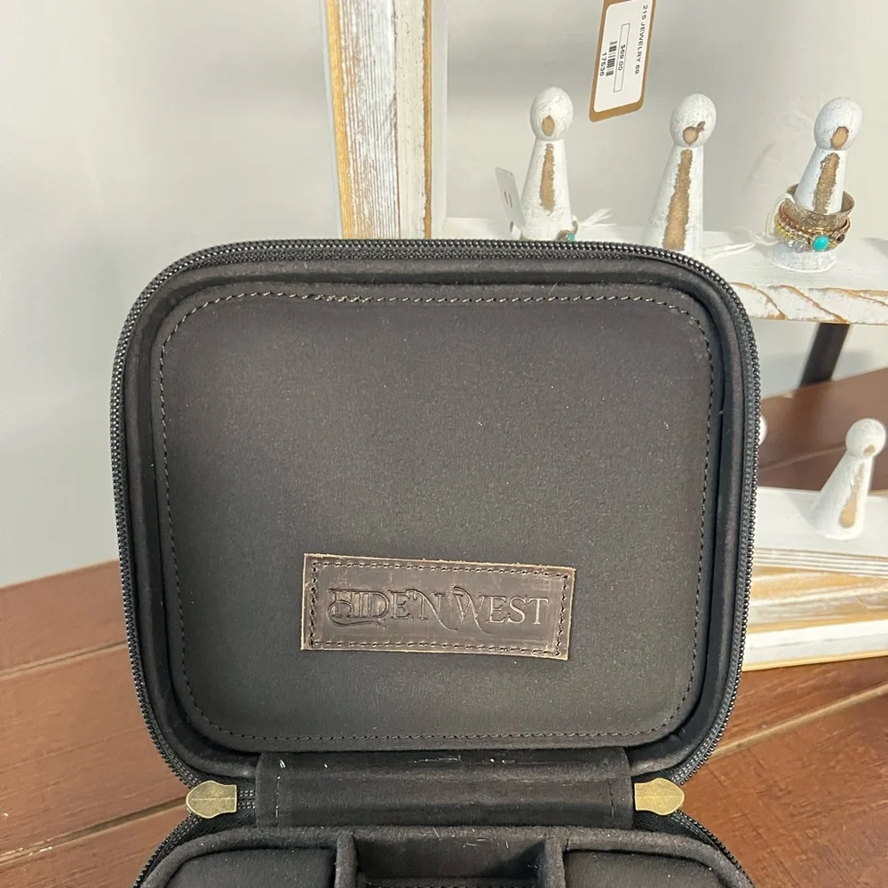 New Crazy Horse Leather & Cowhide Small Jewelry Box Rustic Gift😍 With Jewelry